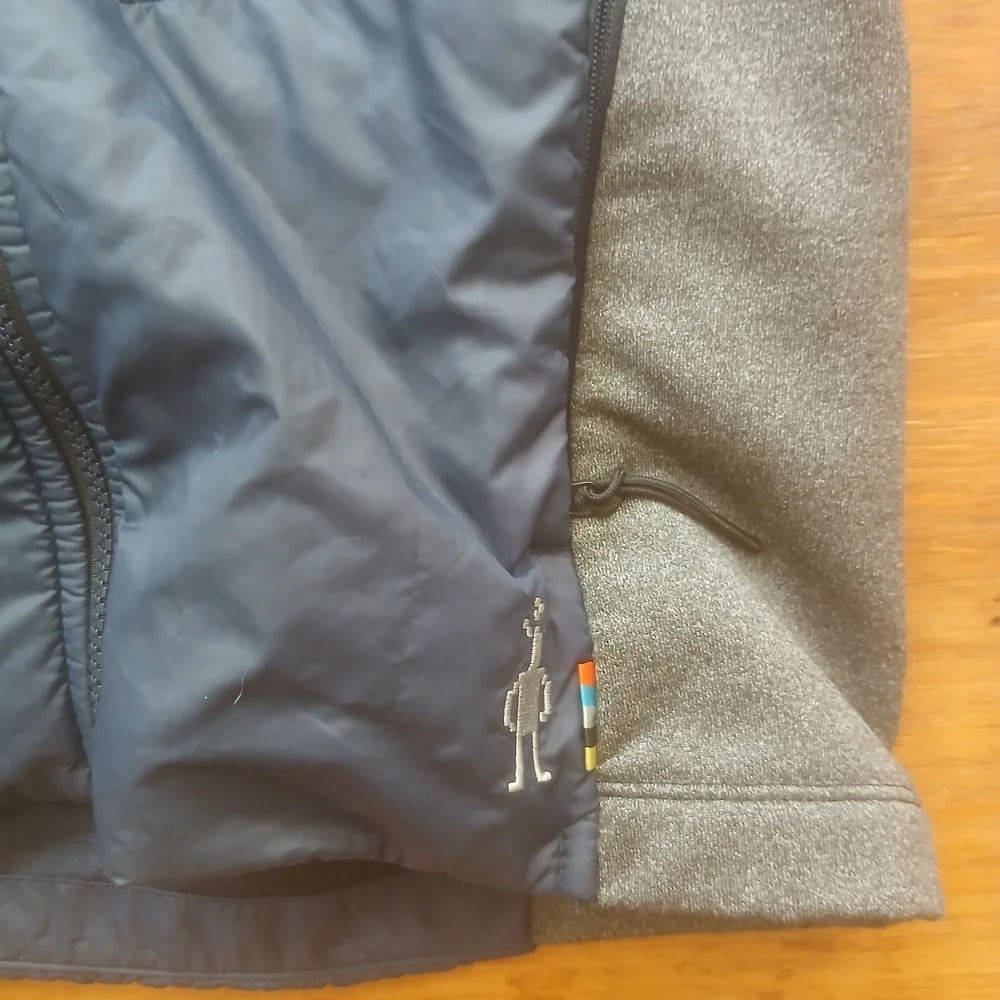 Smartwool Navy and Green  Quilted Vest  Men's Small M EUC